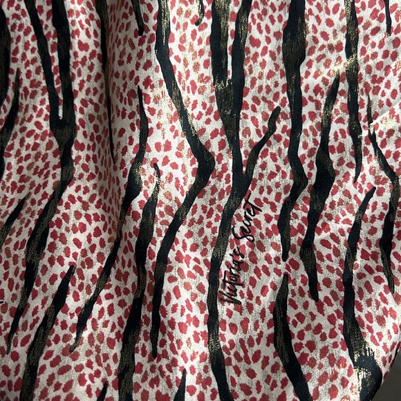 Victoria’s Secret Sleep Set Camo Top and Bottom size XL- like new - Picture 11 of 12